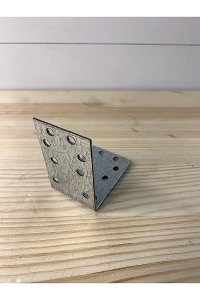Крепежный уголок равносторонний 60x60x40